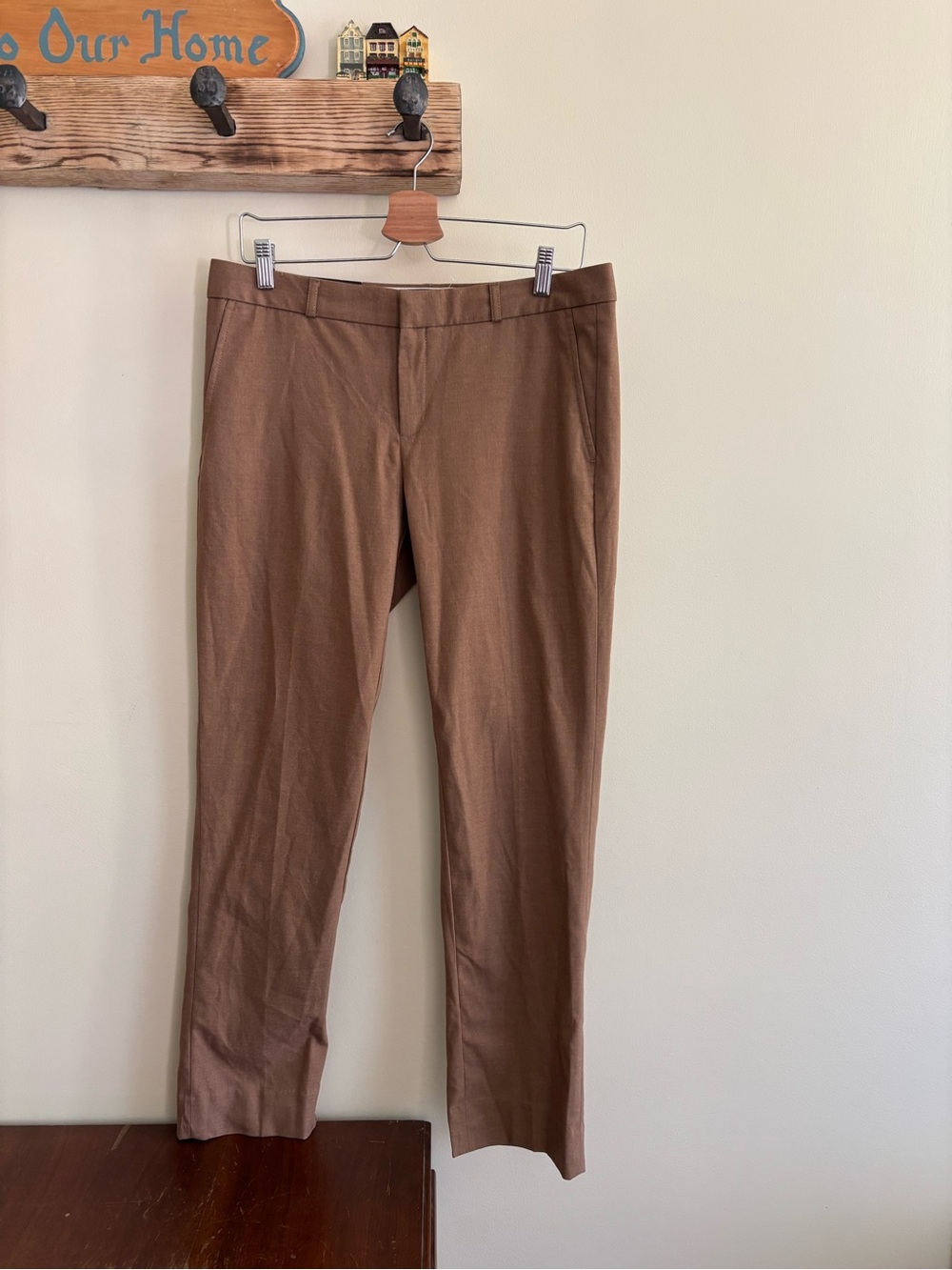 117.) NWT Banana Republic Regan Trouser in Warm Brown